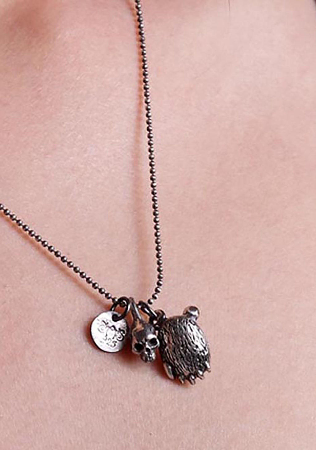  2 Abnormal Sides Reversible Grizzly Charm Necklace