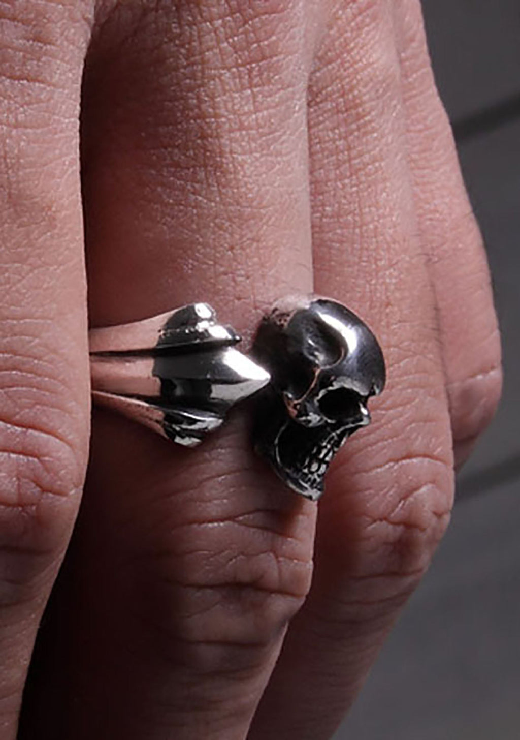  2 Abnormal Sides M Skull Ring