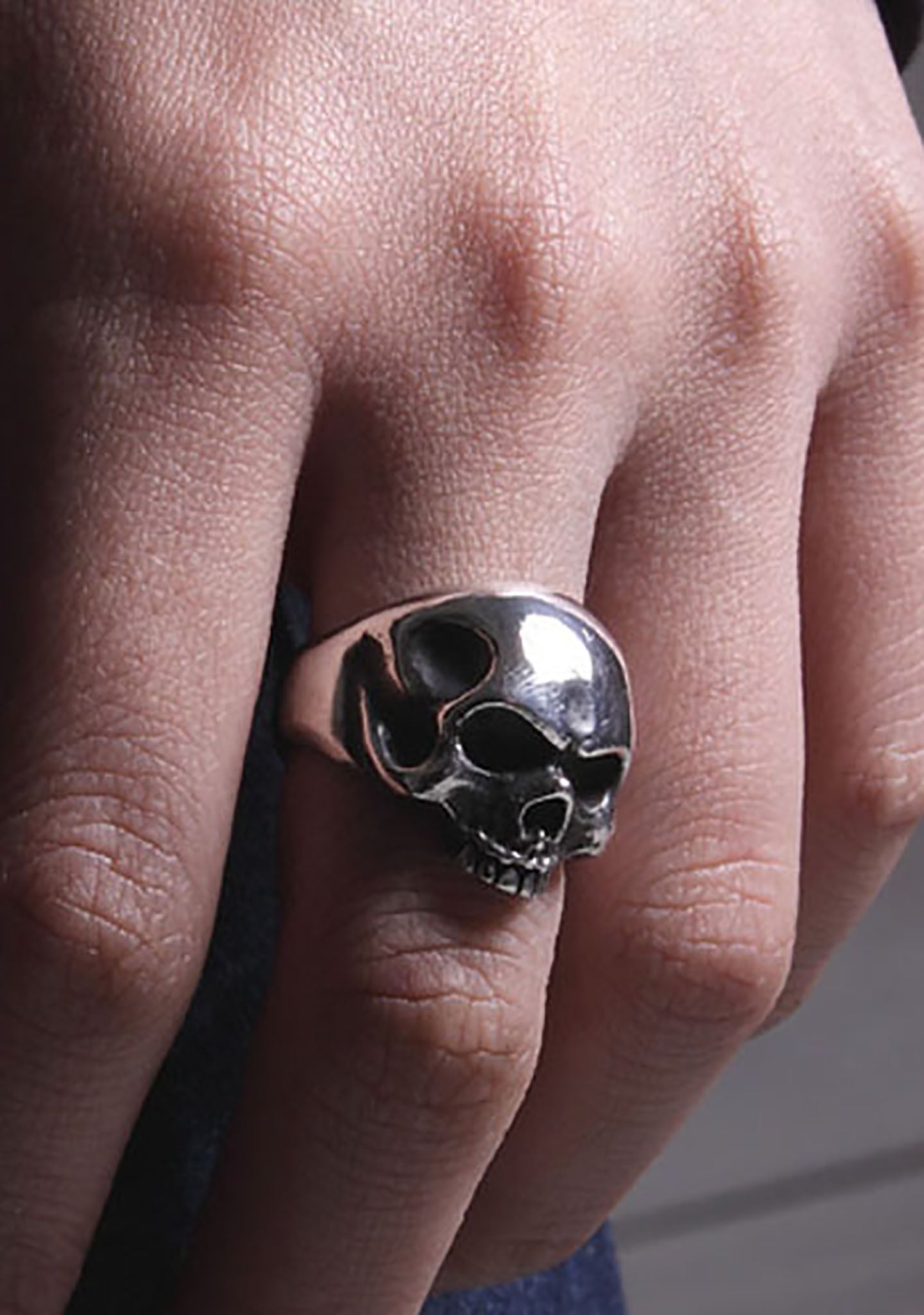  2 Abnormal Sides S Skull Ring