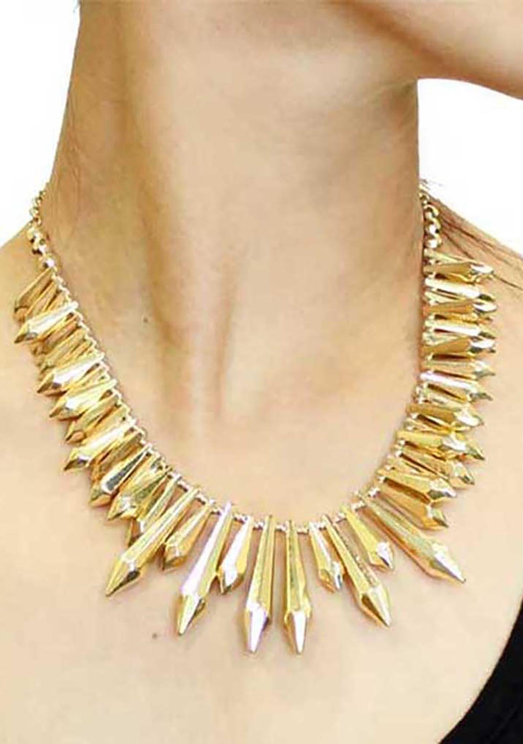  8 Other Reasons Expired Pendant Necklace In Gold