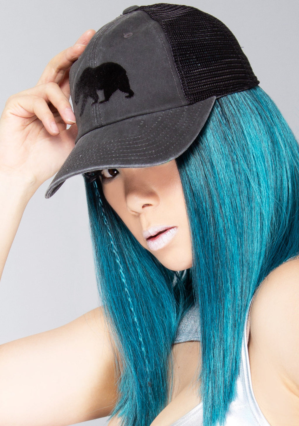 AMERICAN NEEDLE Cali Bear Raglan Hat