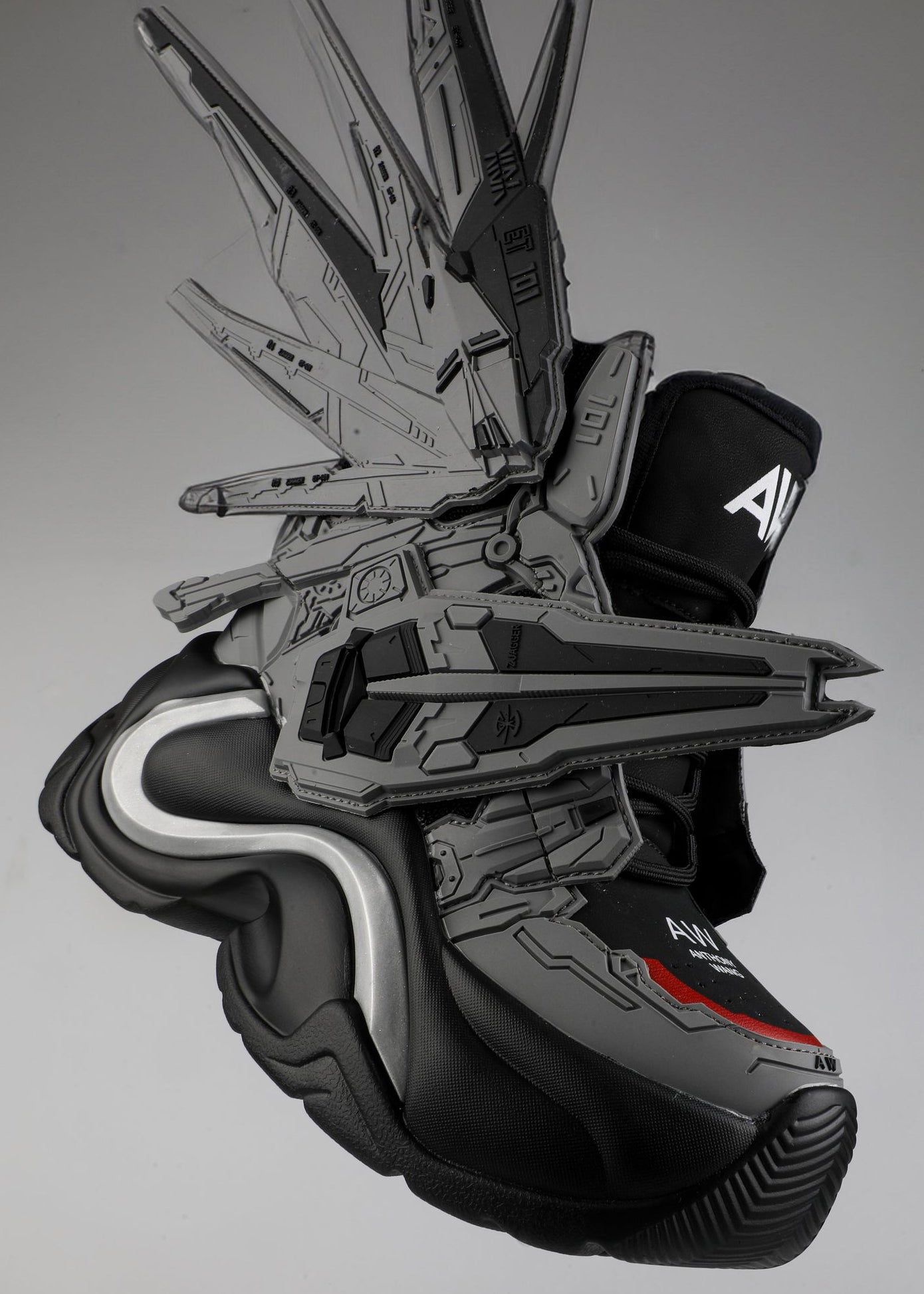  JUPITER 05 Black Knight Grey Platform Sneakers
