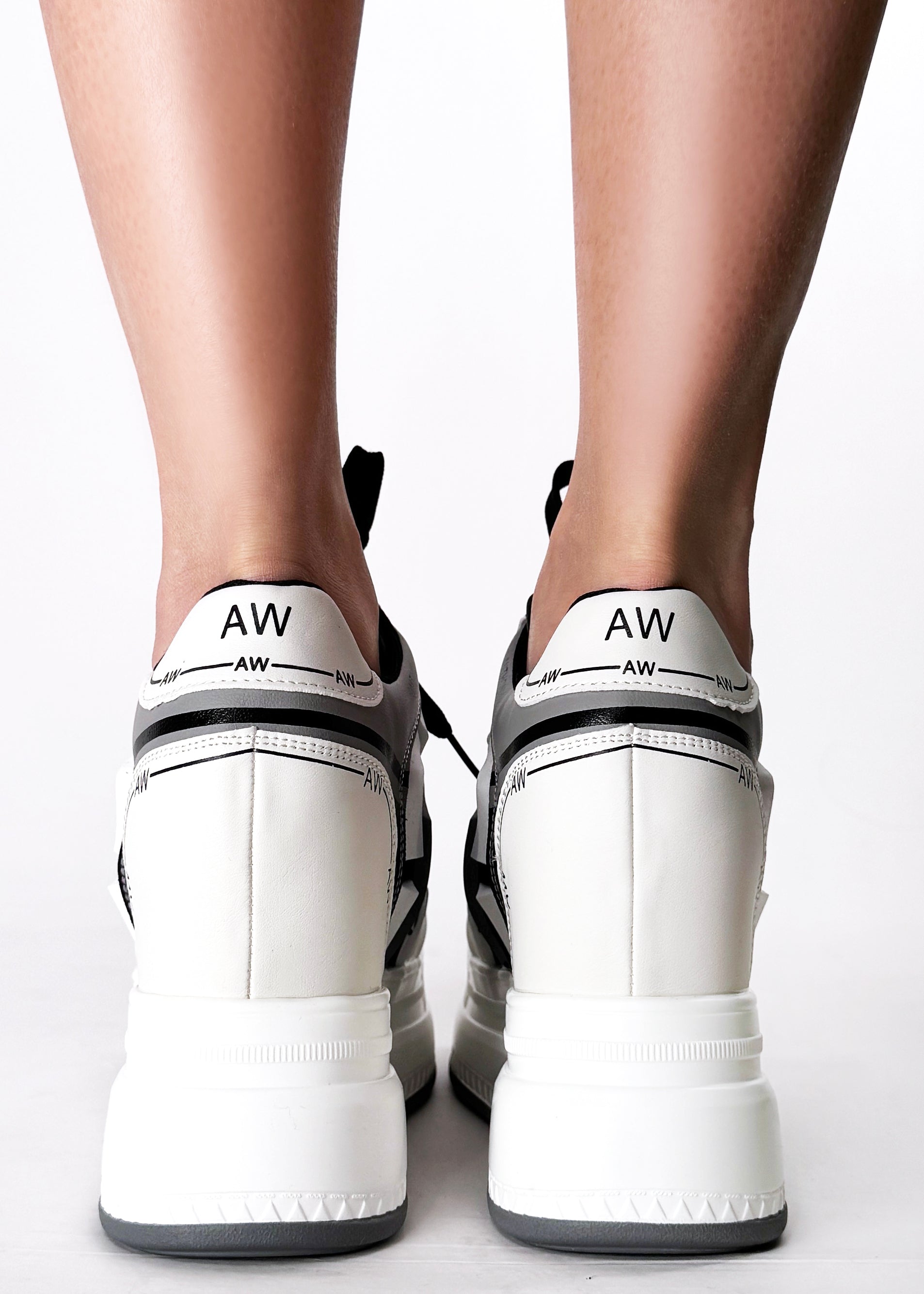  QUINCE 02 Cyber Storm White Platform Sneakers