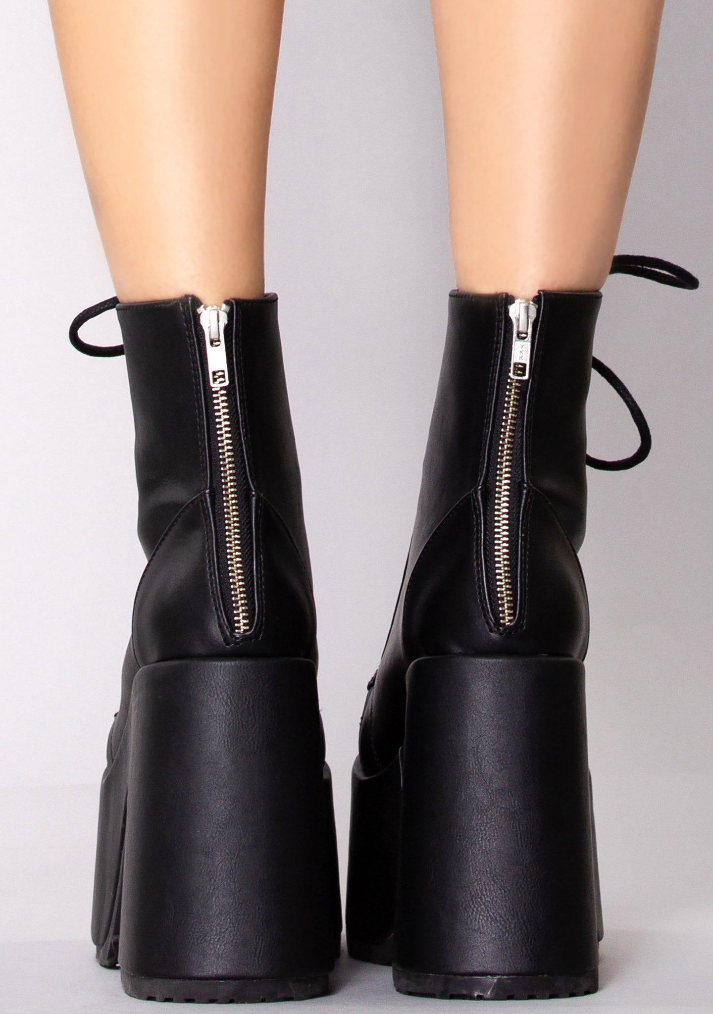  CAMEL 203 Here For Trouble Black Platform Boots