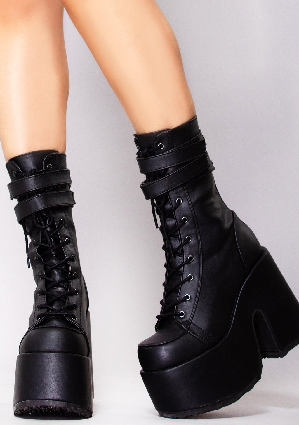  CAMEL 250 Night Dive Black Platform Boots