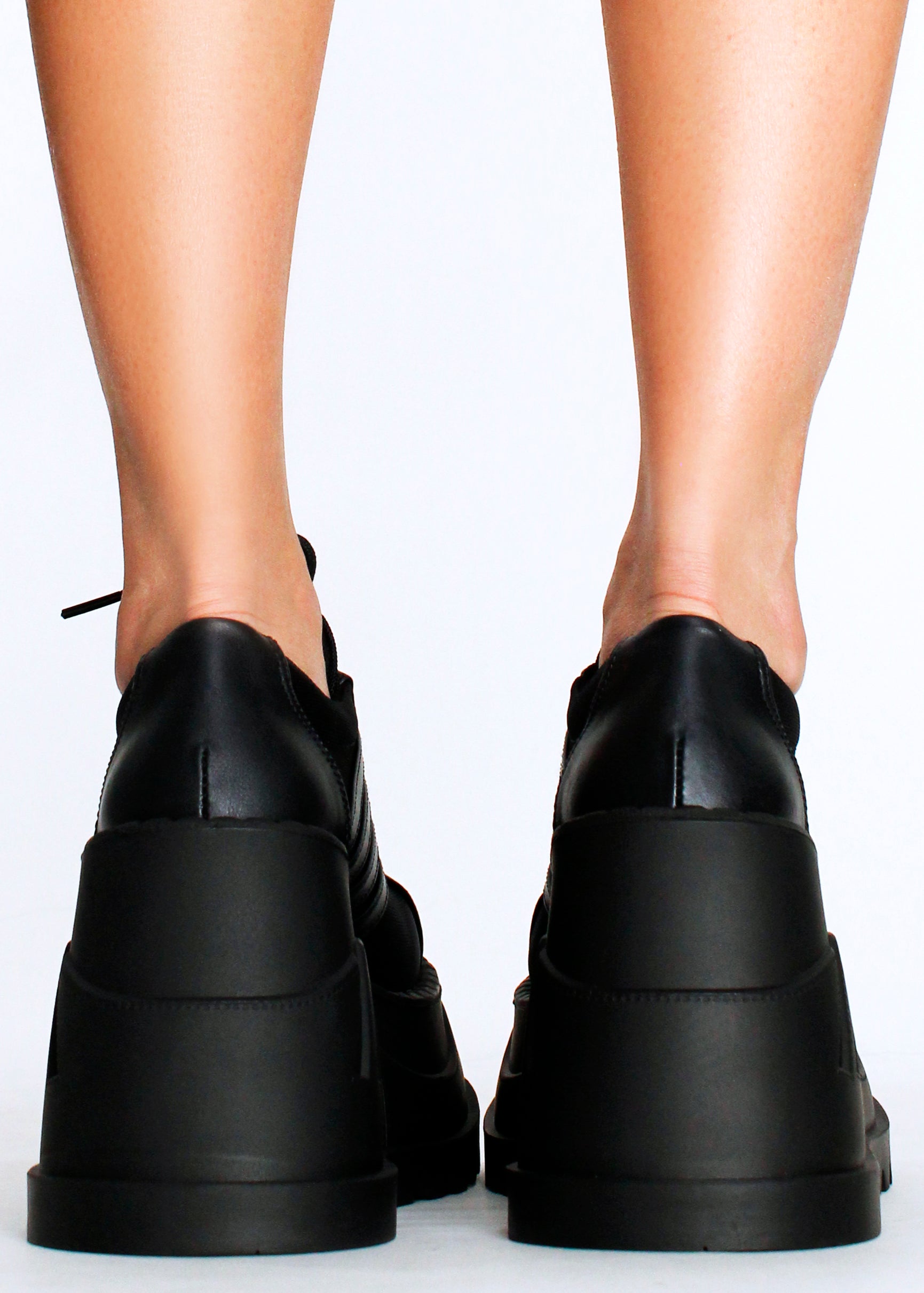  STOMP 08 Black Platform Sneakers
