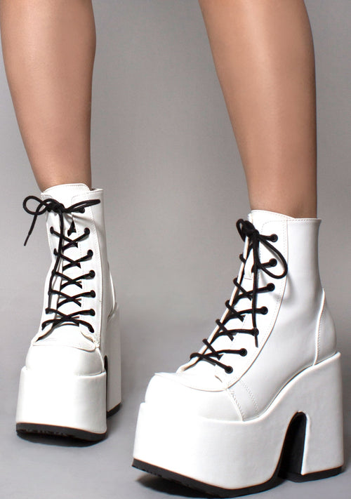  CAMEL 203 Deja Vu White Platform Boots