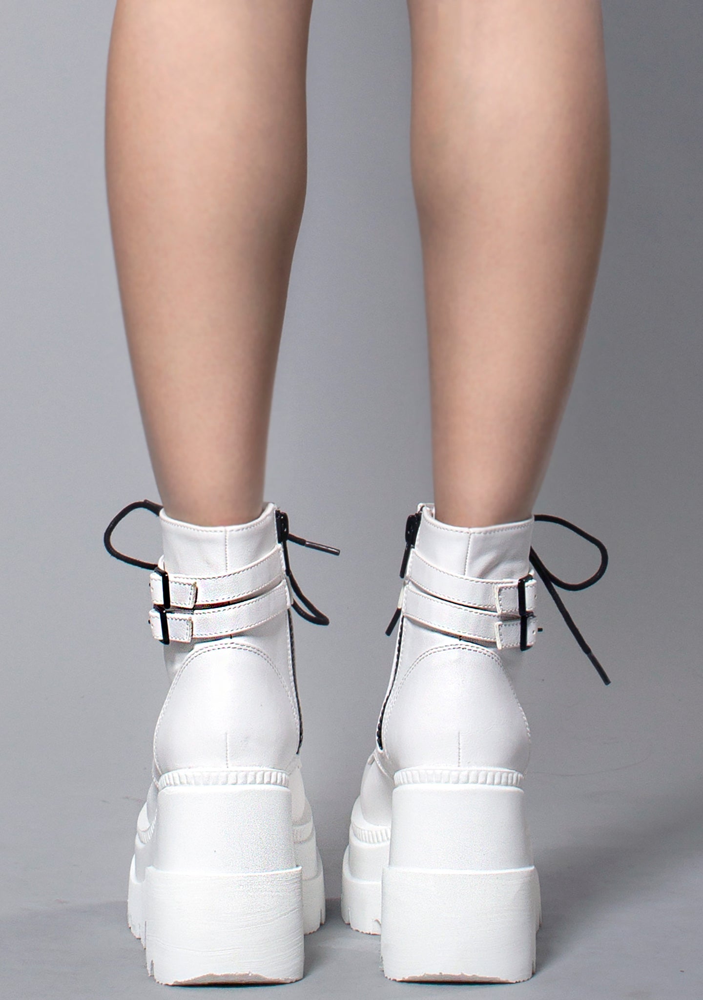  SHAKER 52 White Platform Boots