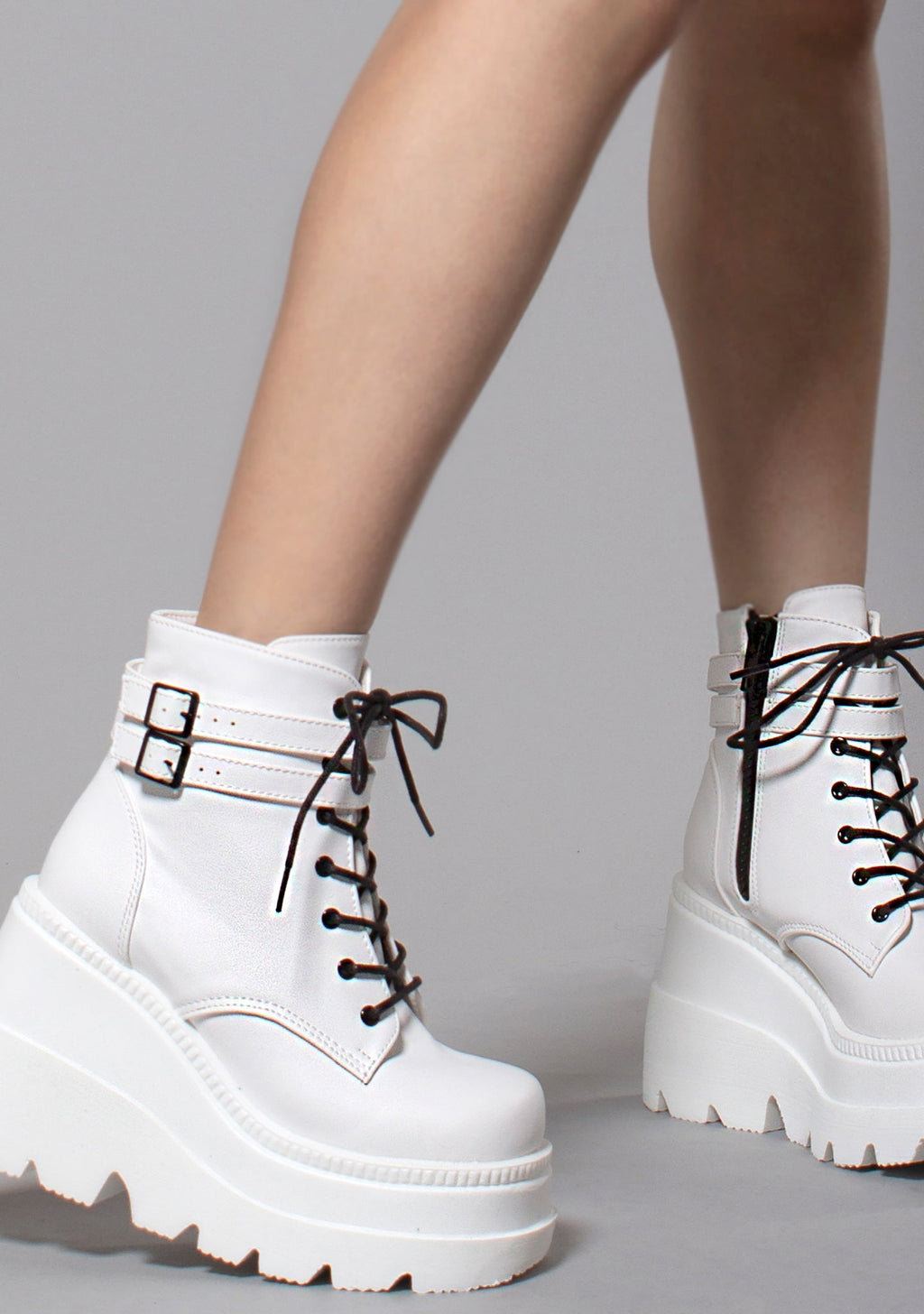  SHAKER 52 White Platform Boots