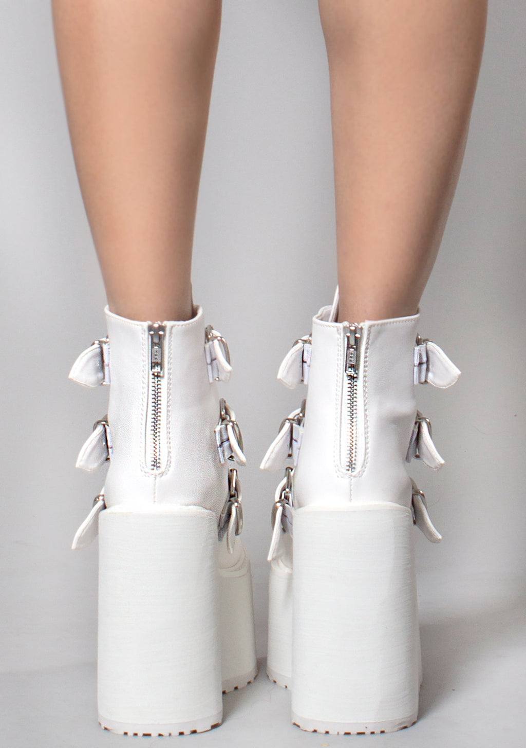  SWING 105 Asylum White Platform Boots