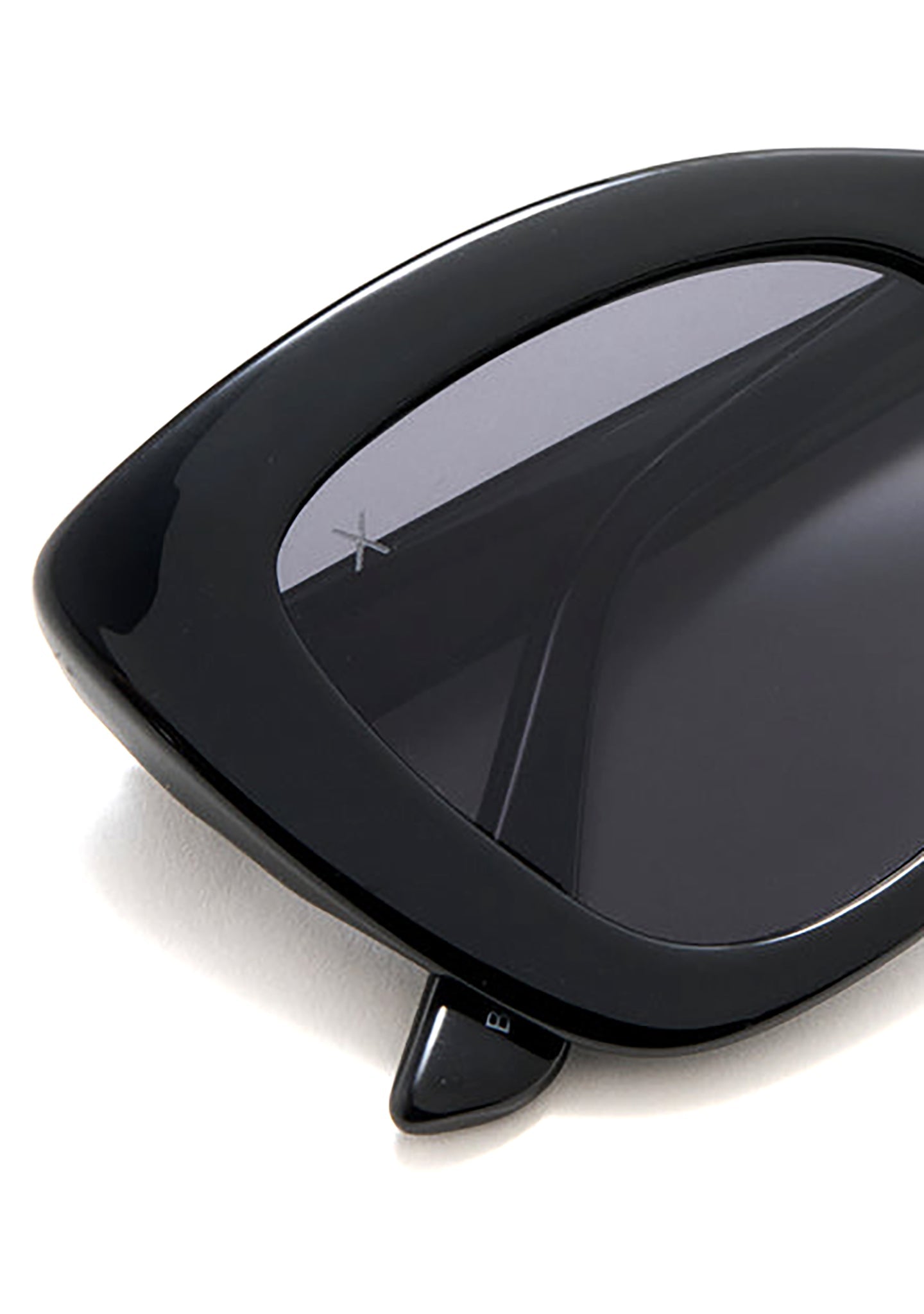  Beverly Sunglasses In Black/Grey