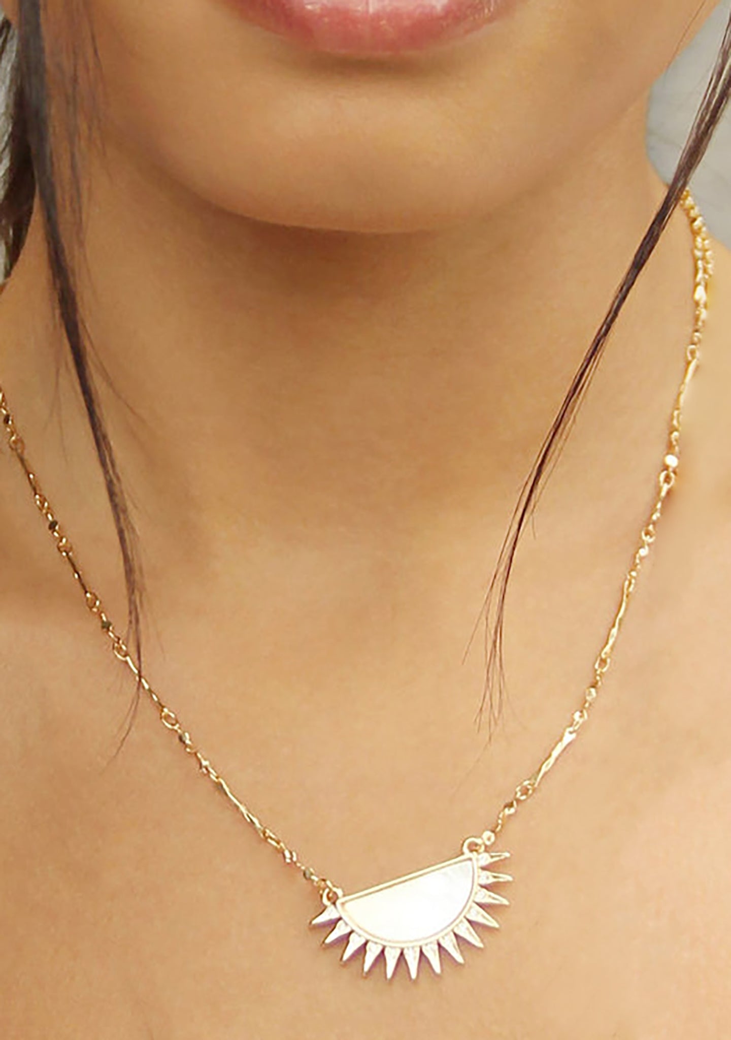  Sunset Reflection Mother Of Pearl Pendant Necklace