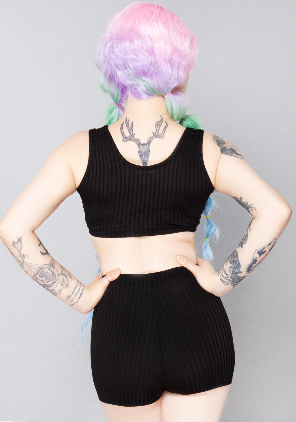  Back To Black 2 PC Set