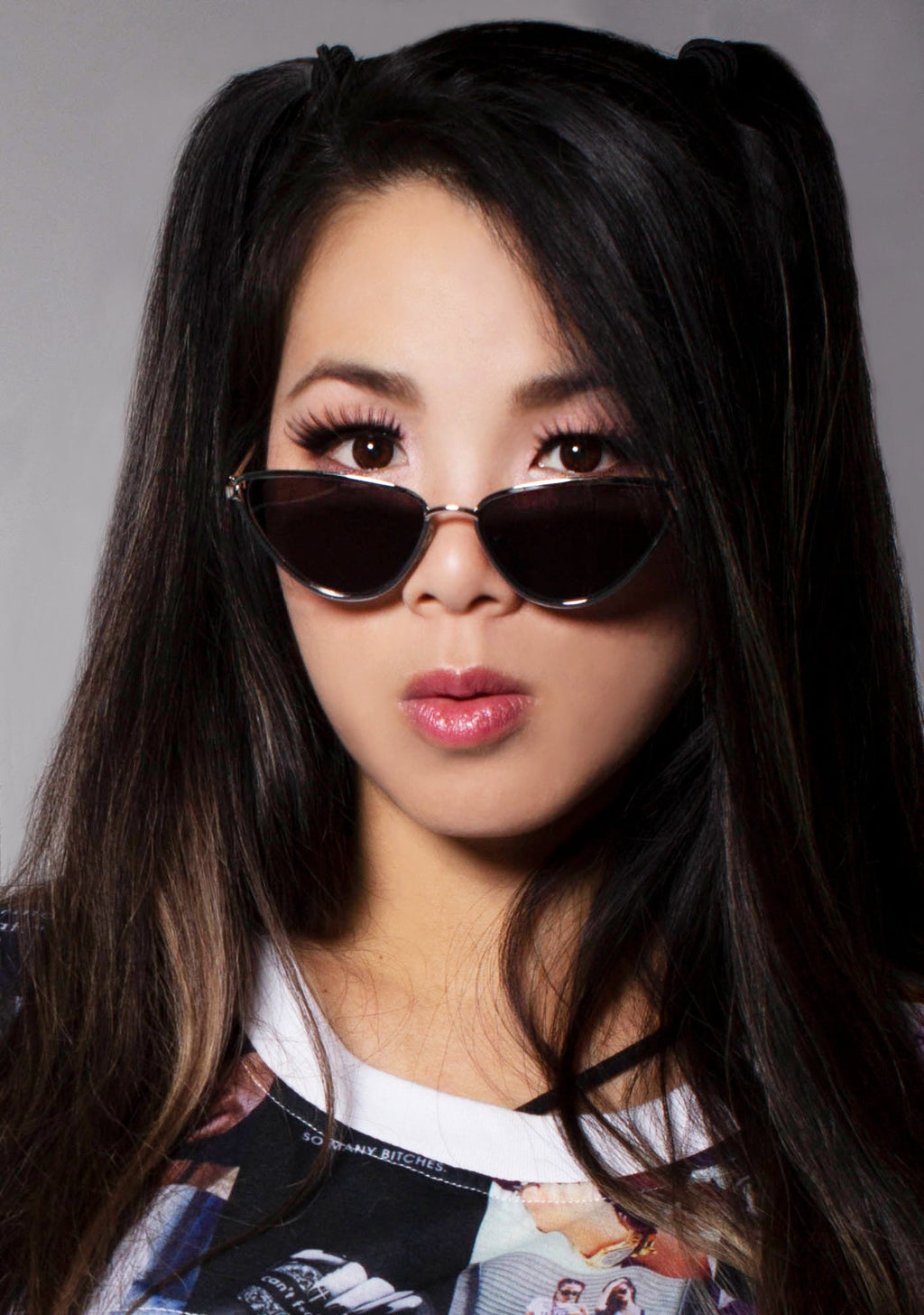 KOMONO Gigi Sunglasses In Silver/Smoke