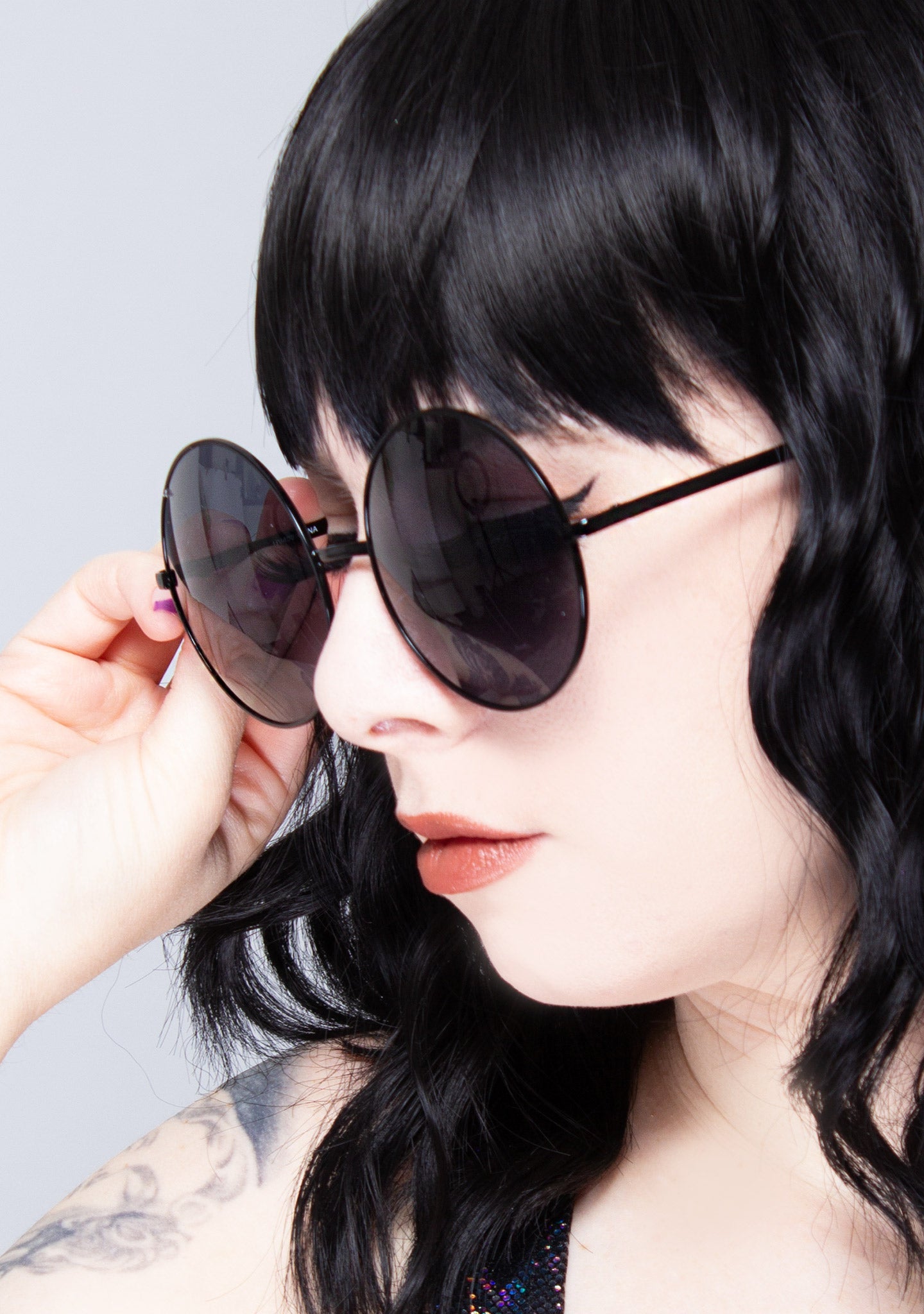  Road Trip Round Sunglasses In Black