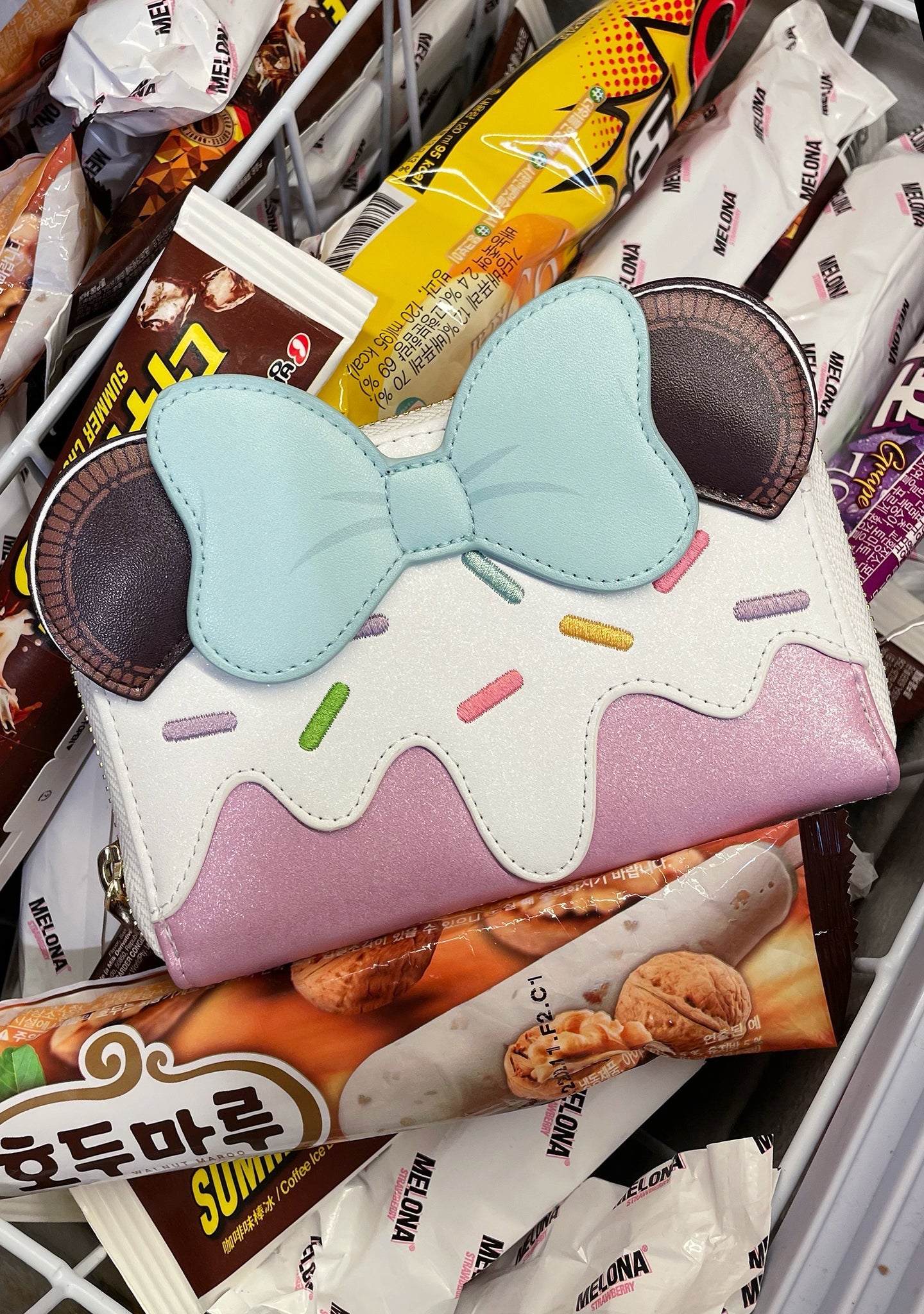 LOUNGEFLY X LASR Exclusive Disney Frosted Minnie Ice Cream Zip Wallet