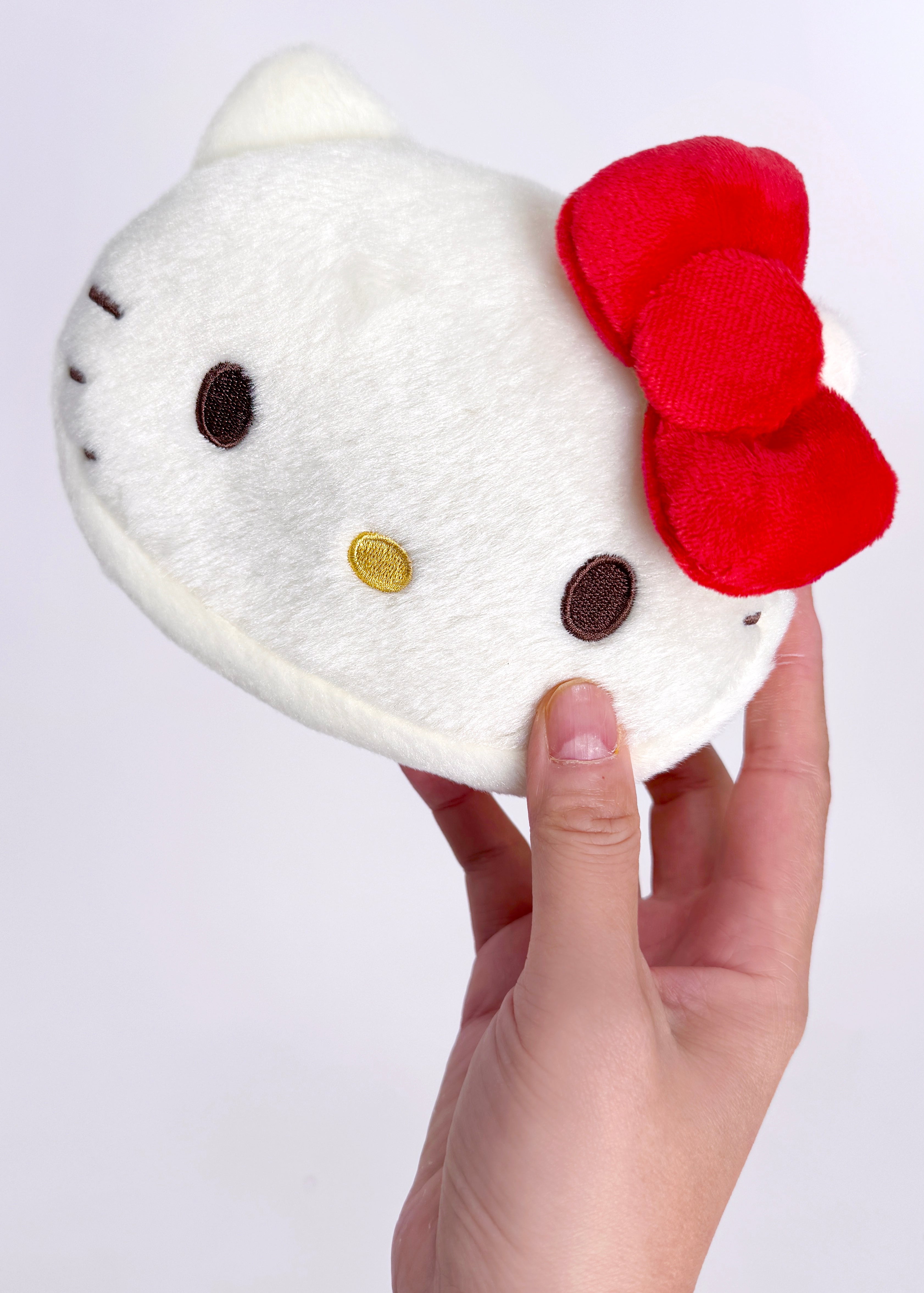  Sanrio Hello Kitty 70s Series Plush Red Cosmetic Bag